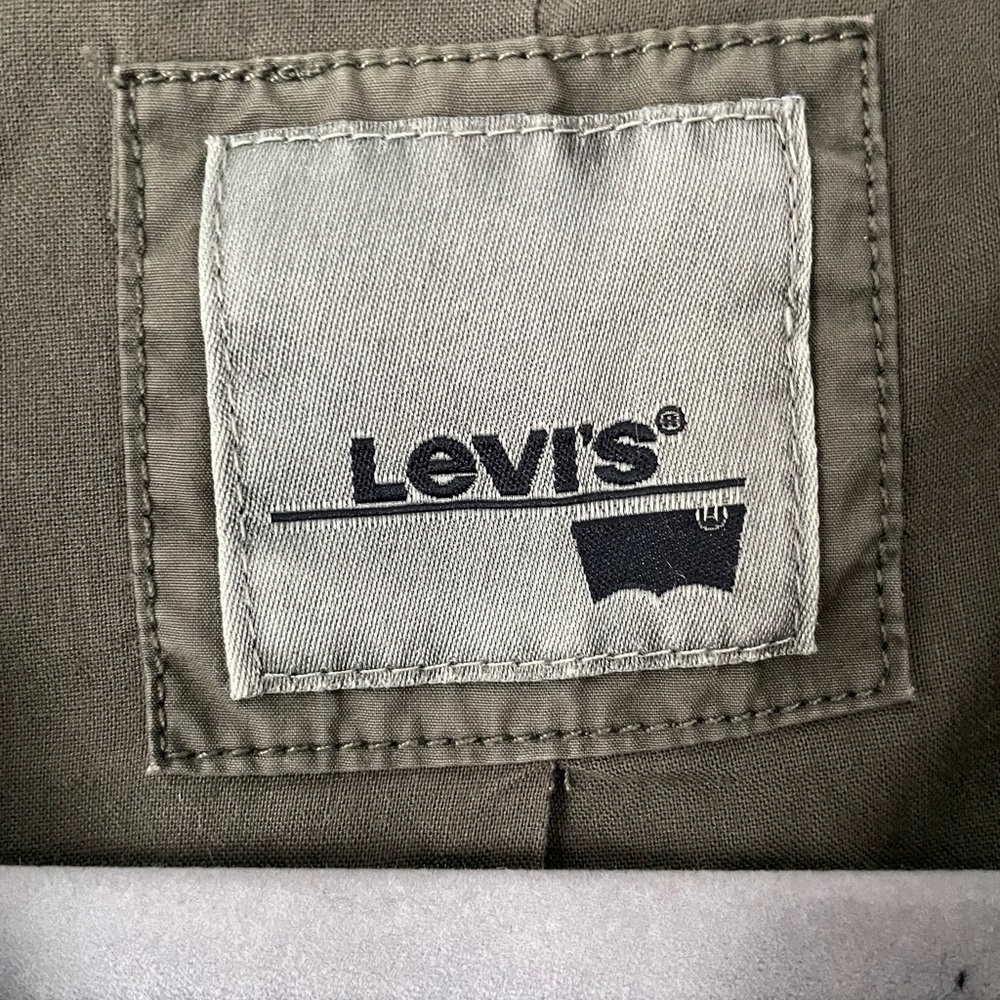 Levi’s Jacket - Picture 2 of 4